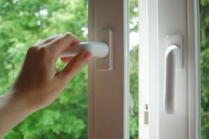 Die Smart Home App erkennt offene Fenster und schaltet die enteprechenden Heizkörper ab